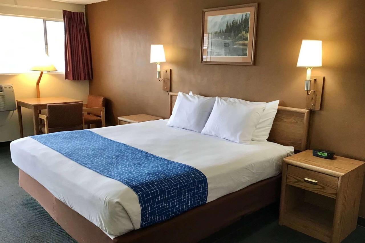 La Quinta Inn & Suites By Wyndham Bardstown Extérieur photo